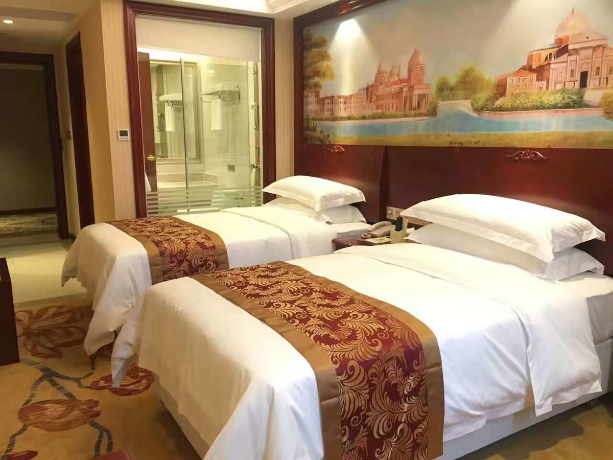 Vienna Hotel Zhongshan Guzhen Town Center Ngoại thất bức ảnh
